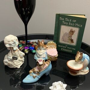 Royal Doulton's Beatrix Potter Mouse Figurine Set of 4 + 1 Book